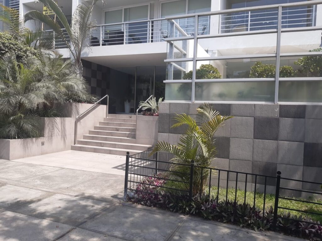 Alquiler de Departamento En Miraflores, Lima – US$ 1,000 –