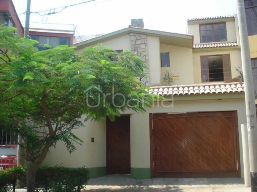 Venta de Casa En La Molina, Lima – US$ 485,000 –