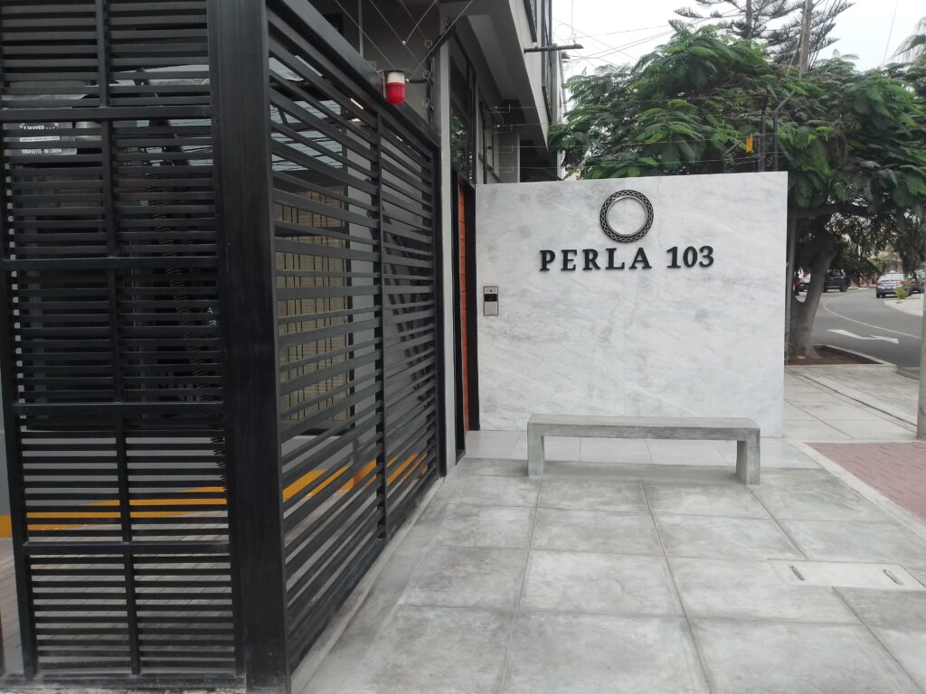 Venta de Departamento En Santiago De Surco, Lima – US$ 225,000 –