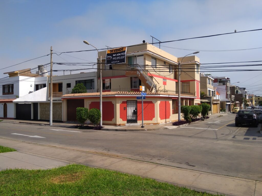 Venta de Casa En San Miguel, Lima – US$ 450,000 – Ca. Los Totorales