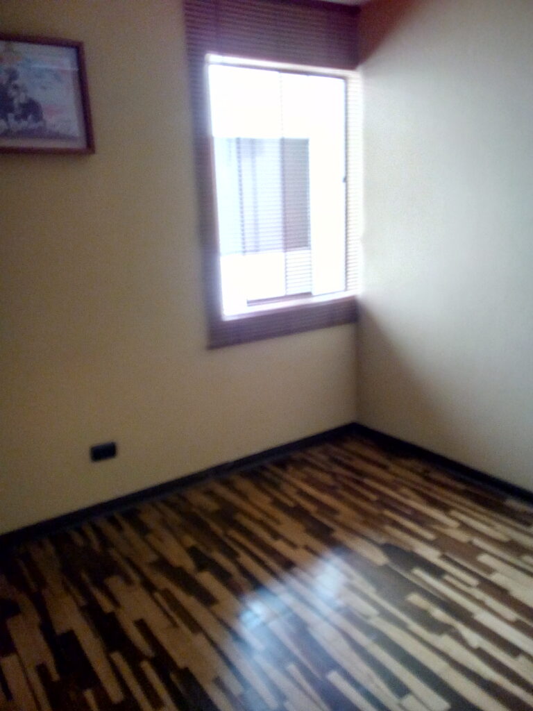 Alquiler de Habitación En Santiago De Surco, Lima – A consultar –