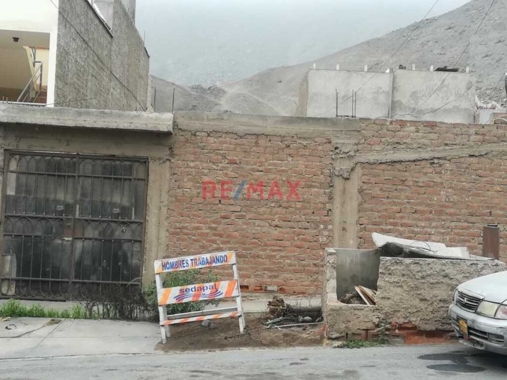 Venta de Terreno En La Molina, Lima – US$ 180,000 – Calle CHINCHEROS