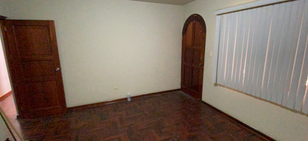 Venta de Casa En La Molina, Lima – US$ 1,105 –