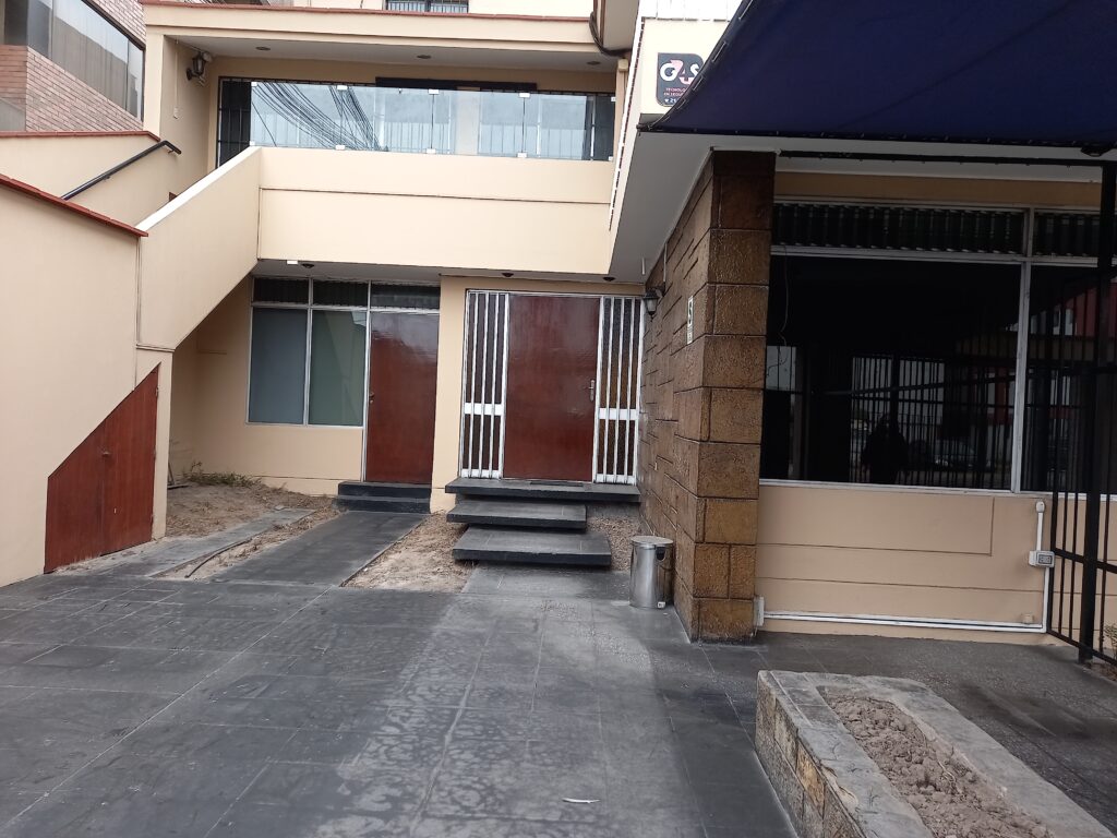 Alquiler de Oficina En San Isidro, Lima – US$ 6,000 –