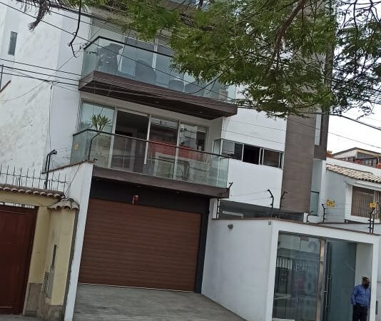 Venta de Departamento En Santiago De Surco, Lima – US$ 260,000 –