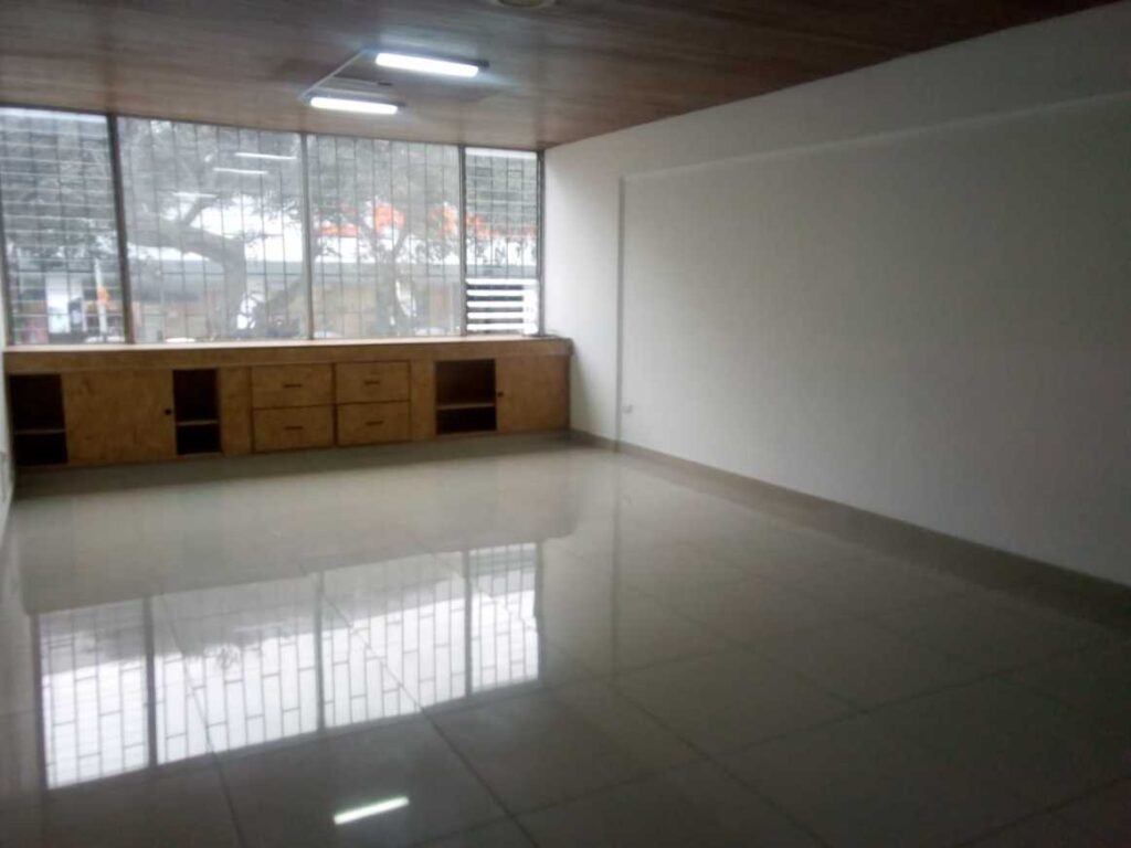 Alquiler de Oficina En San Isidro, Lima – US$ 920 – Av. Salaverry, San Isidro, Perú