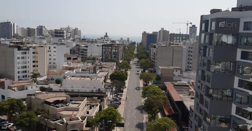Venta de Departamento En Miraflores, Lima – US$ 185,000 – Avenida Reducto 1000