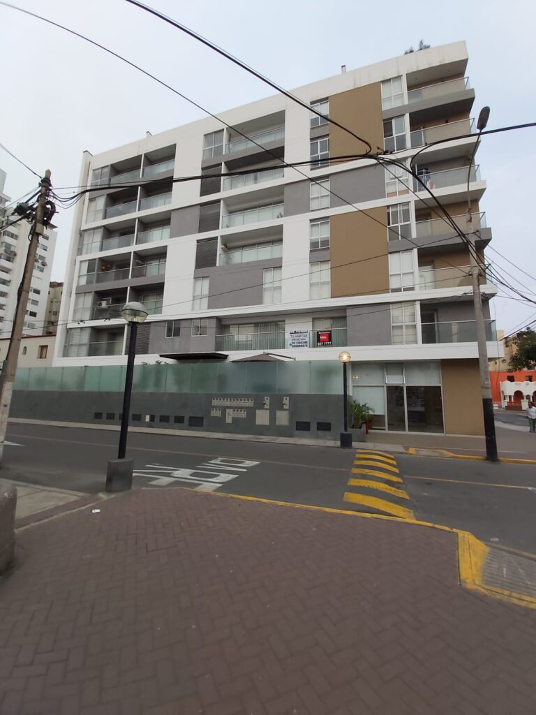 Venta de Departamento En Miraflores, Lima – US$ 425,000 –