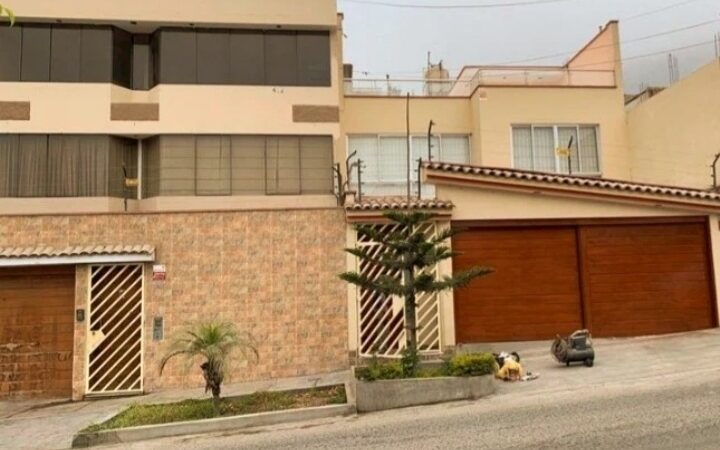 Venta de Casa En La Molina, Lima – US$ 310,000 –
