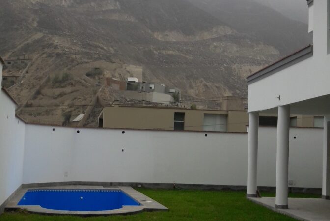 Venta de Casa En La Molina, Lima – US$ 710,000 –