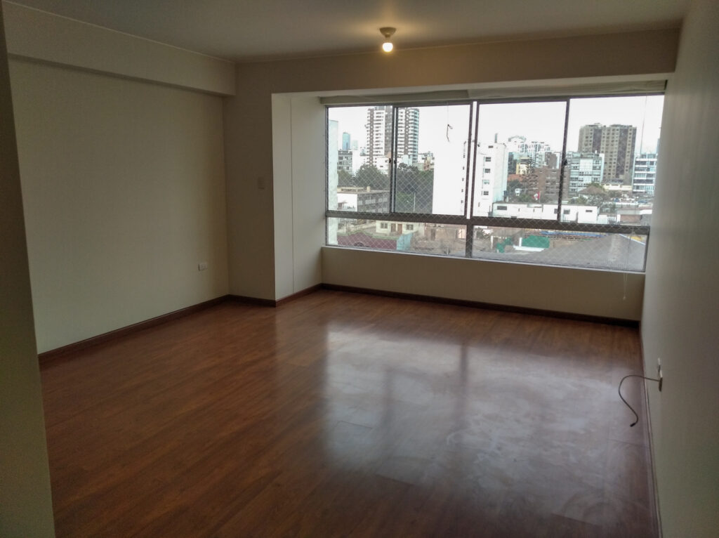 Alquiler de Departamento En Miraflores, Lima – US$ 670 – AV AREQUIPA 4000