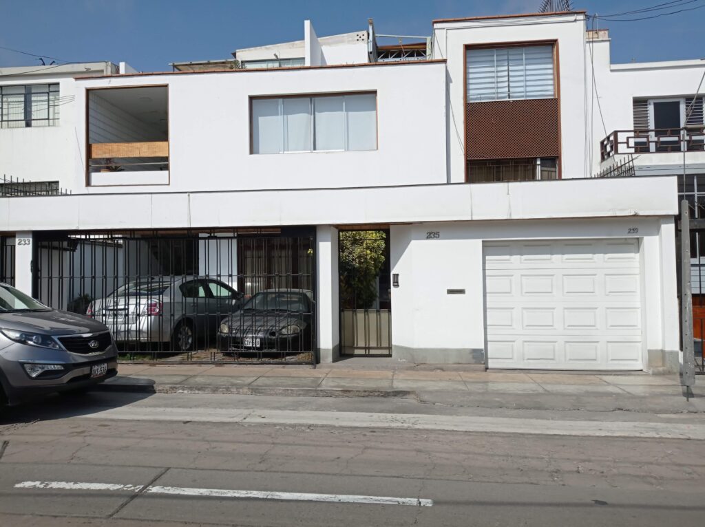 Venta de Departamento En San Isidro, Lima – US$ 519,000 – Los manzanos 235