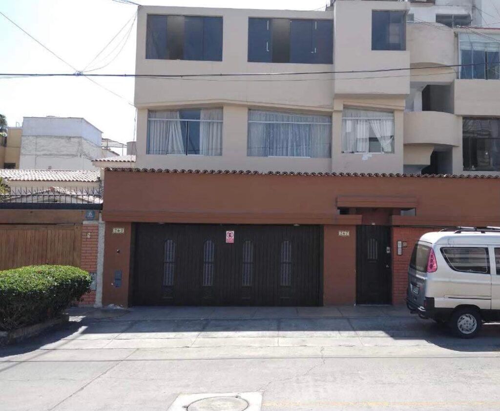 Venta de Departamento En Santiago De Surco, Lima – US$ 105,000 – CALLE HIGUERETA