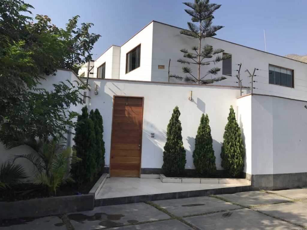 Venta de Casa En La Molina, Lima – US$ 900,000 –